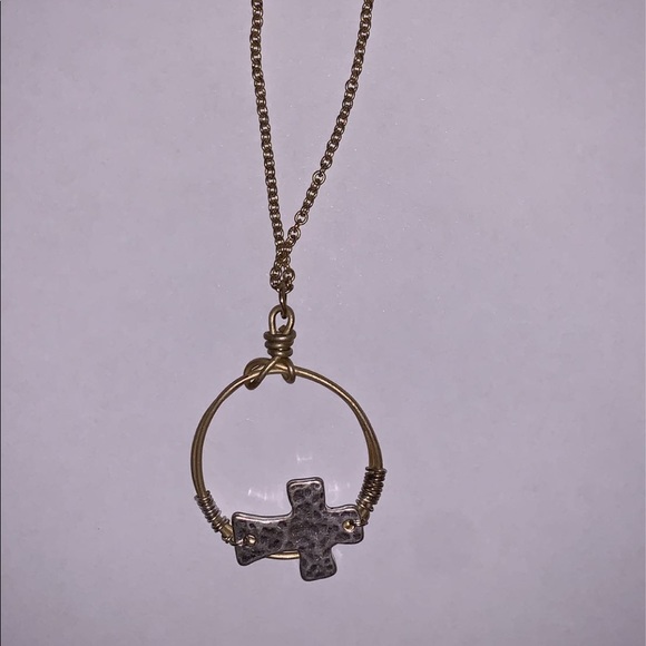 Cross necklace - Picture 2 of 2